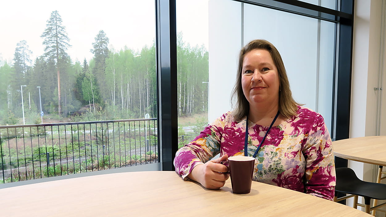 Sanna Halonen työskentelee Suomen DSV Air & Sealla.